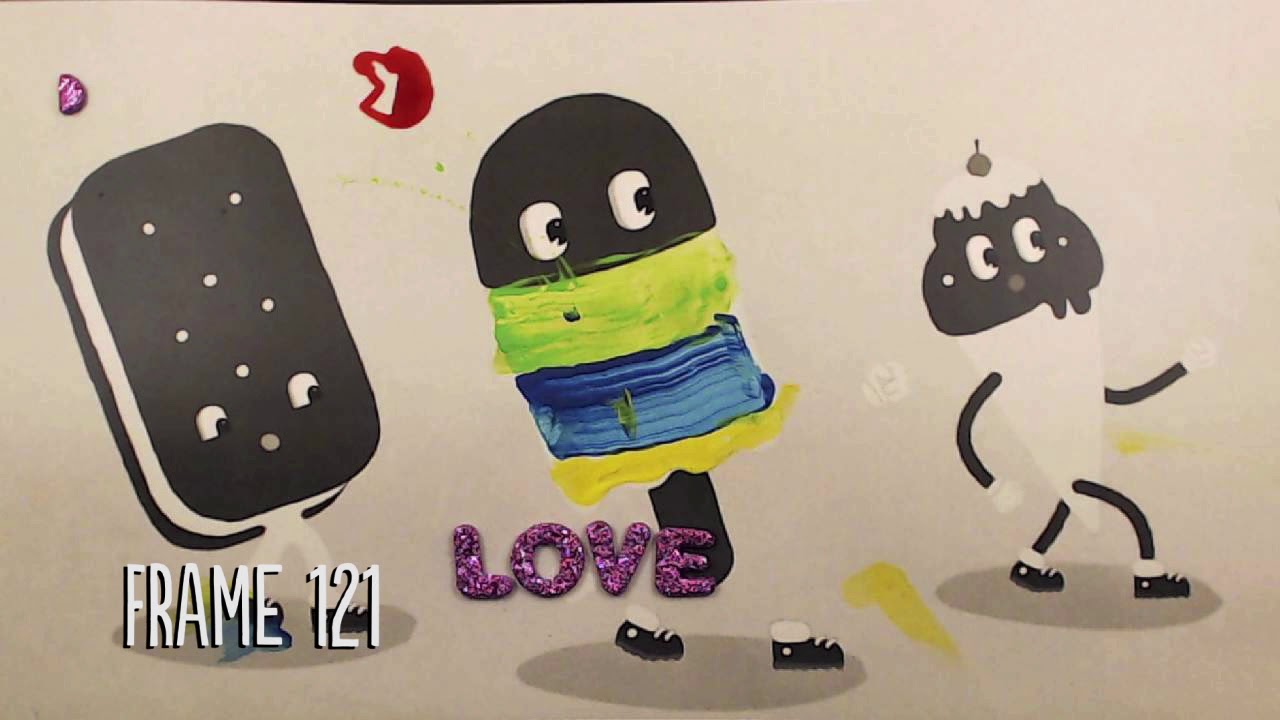 Met verf, stiften en stickers handmatig bewerkt frame van pop videoclip voor een kleurig stop motion animatie.