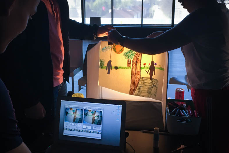 FS_StopMotion Middelbare scholieren maken een stop motion animatie vanuit een schaduwspel