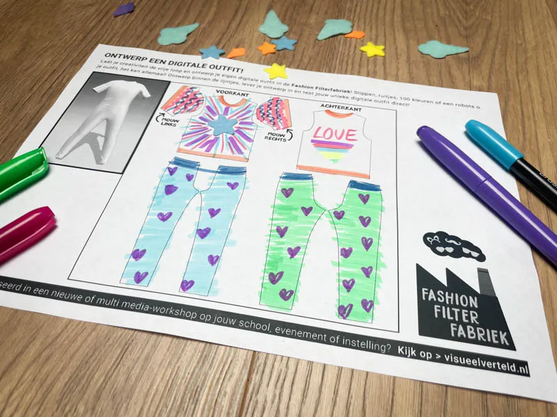 FS_FashionFilter12 Werkblad voor het ontwerpen van eigen digitale outfit die via Augmented Reality op het lichaam geprojecteerd word.