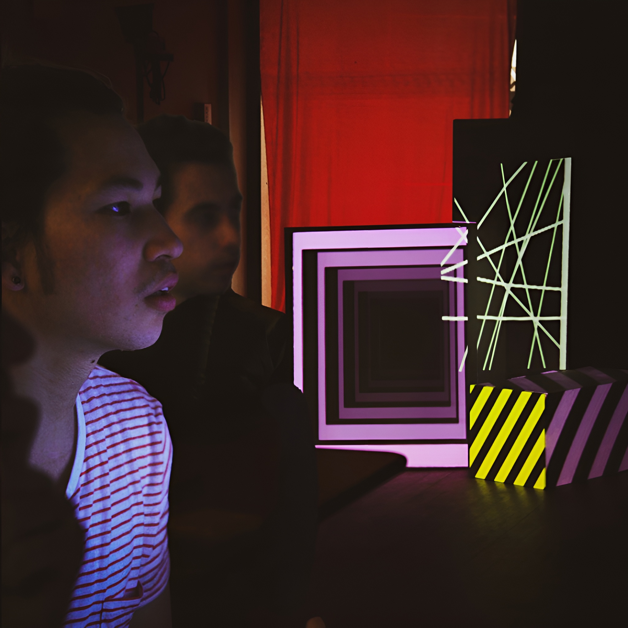 Docent maakt een projection mapping in een docenten training